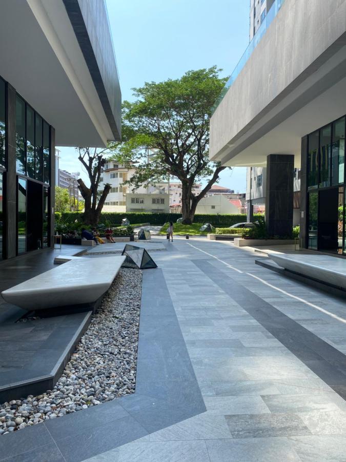 The Base In Pattaya Lejlighed Eksteriør billede