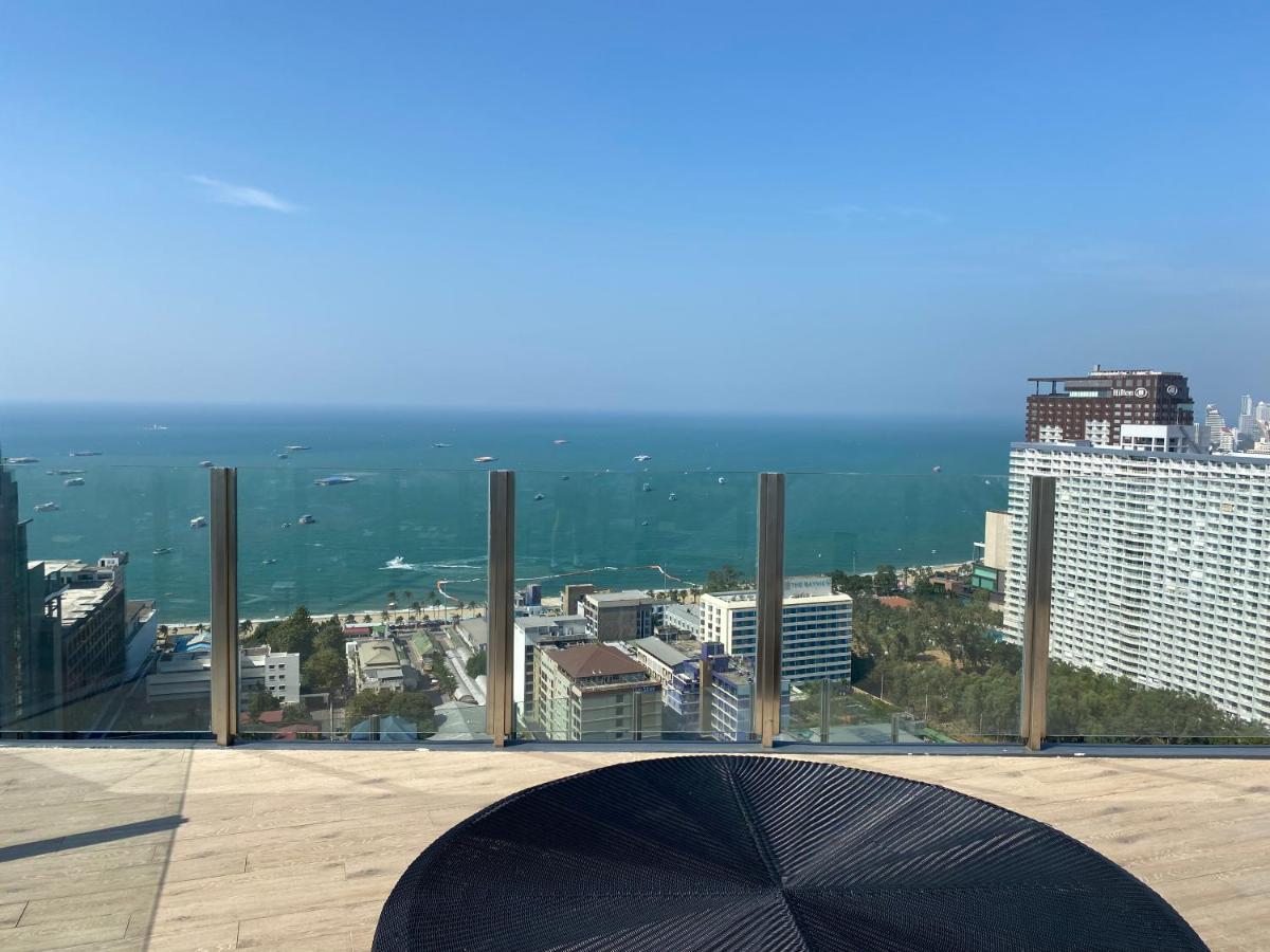 The Base In Pattaya Lejlighed Eksteriør billede
